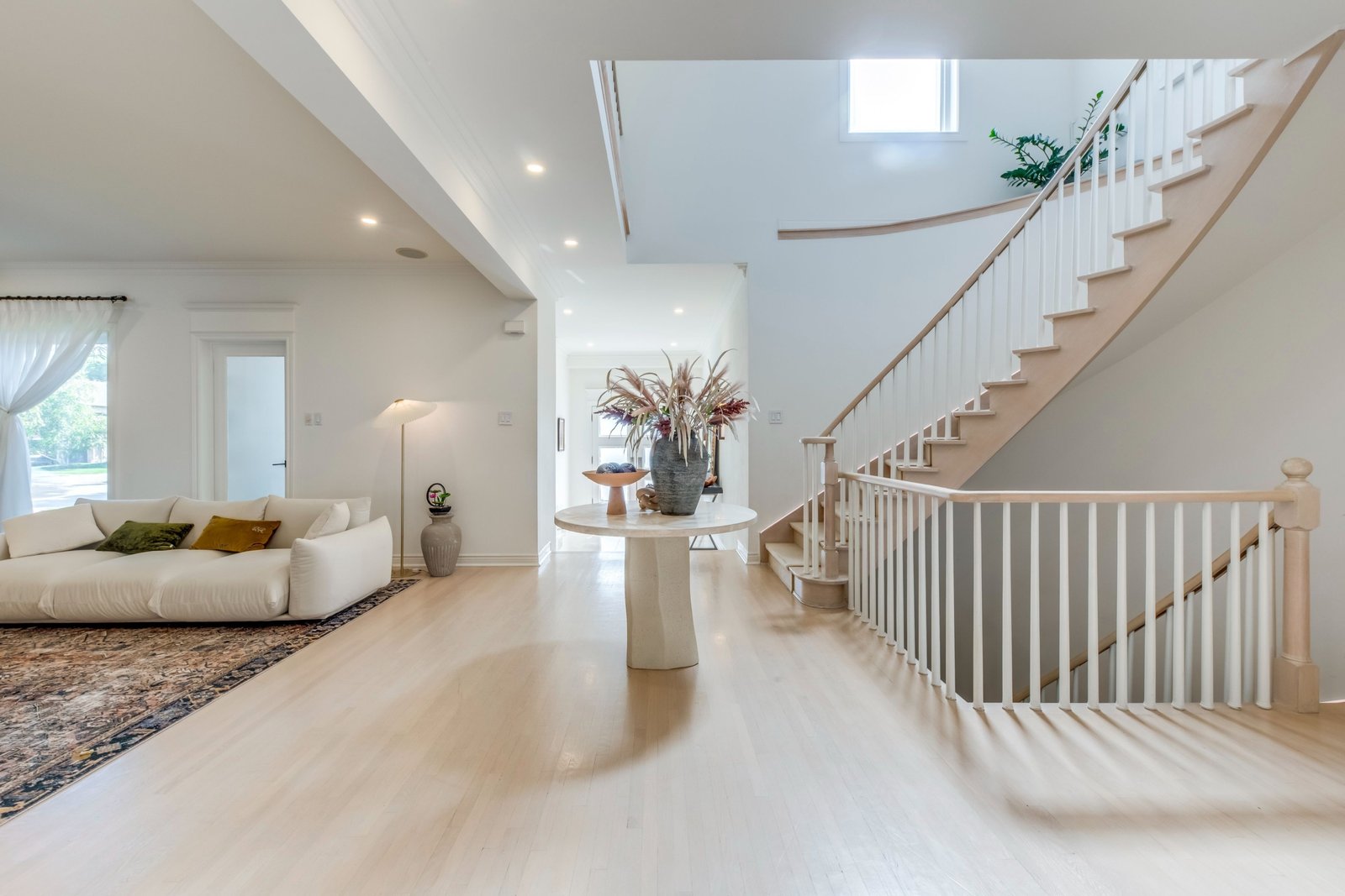 N12594104-6-f2e9d316-2306-4ed9-a545-fda4008ad52e