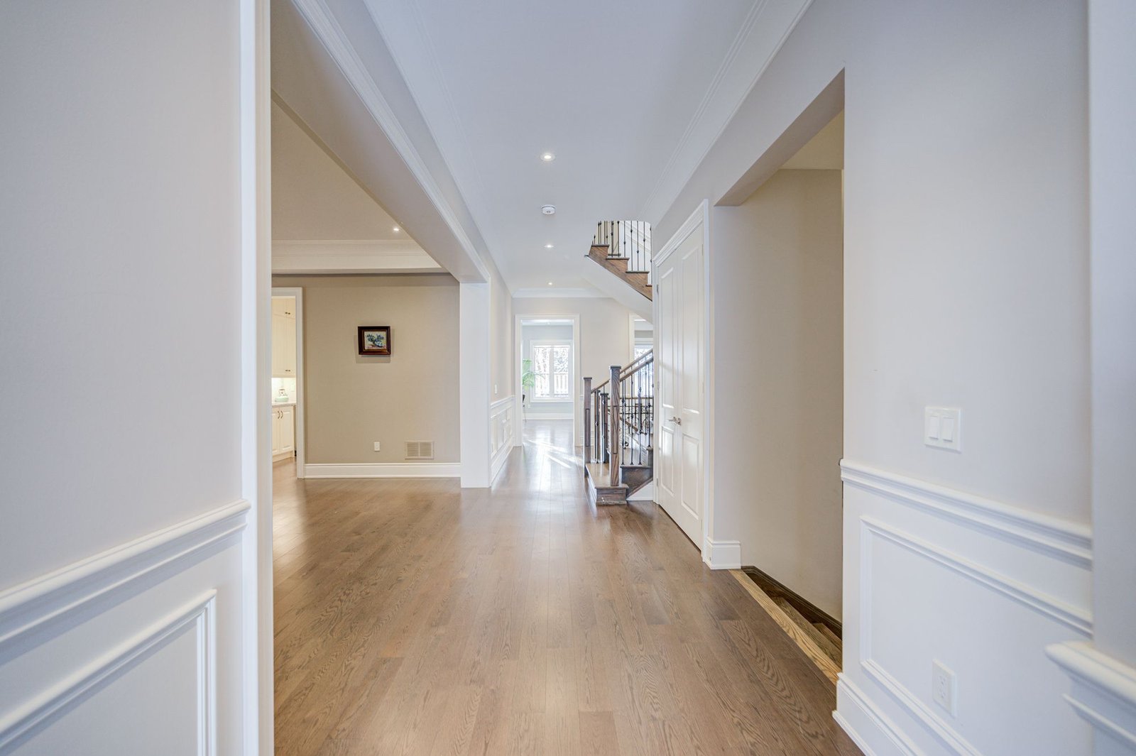 N12634052-6-f0ae9a95-bb48-4e40-919e-d2a5bbcecaaa