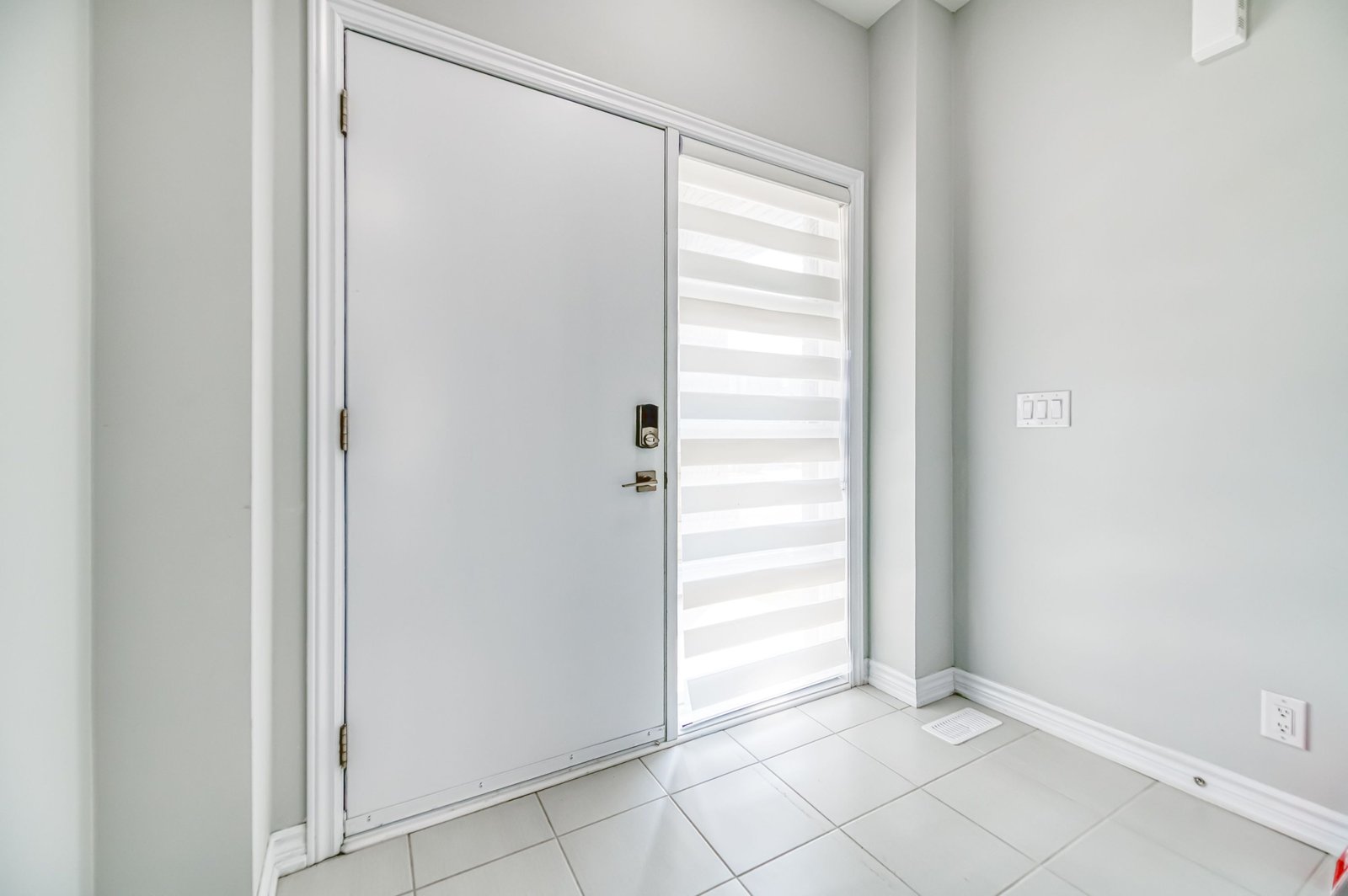 N12715884-4-91af2b05-fb0b-461f-af42-3f4f7f9b5910