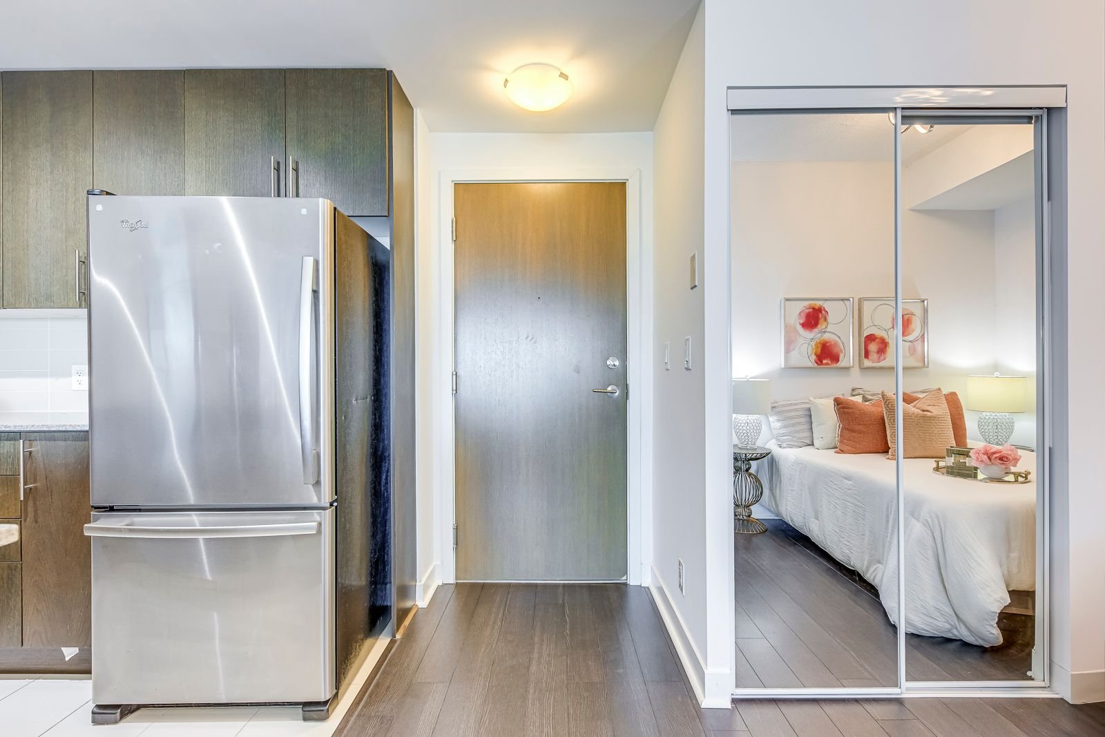 W12560216-4-eccf05ba-955b-4606-8106-9ad95afaee9a